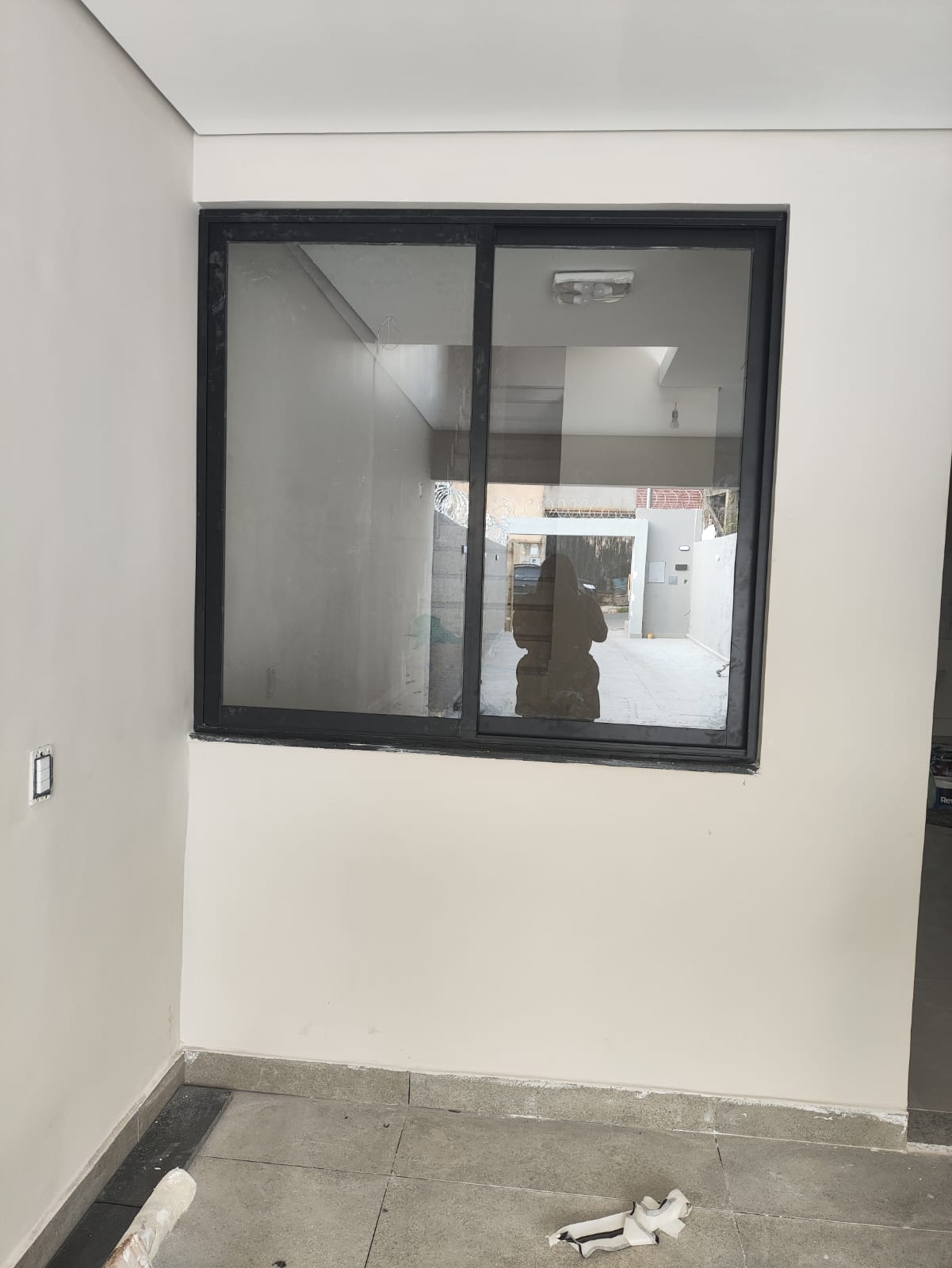 Projetos de esquadrias de alumínio e vidro temperado